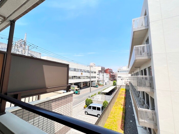 物件内観写真21　(室内からの展望)