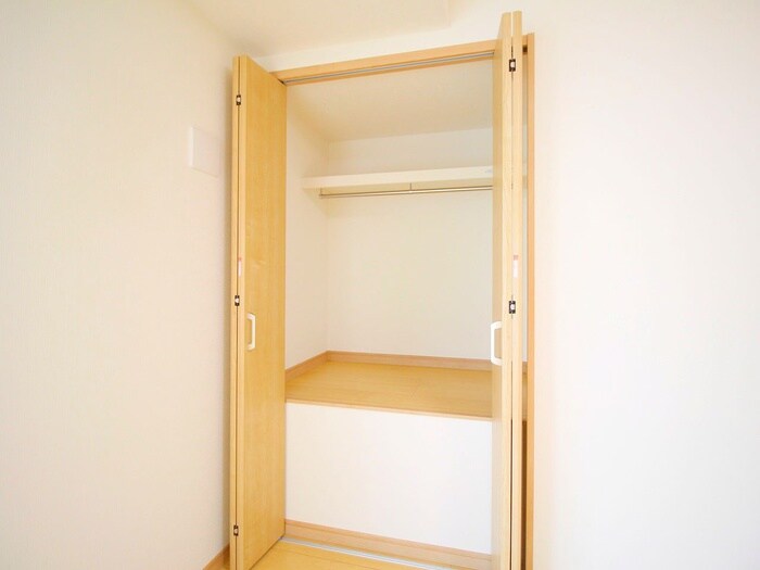 物件内観写真15　(収納)