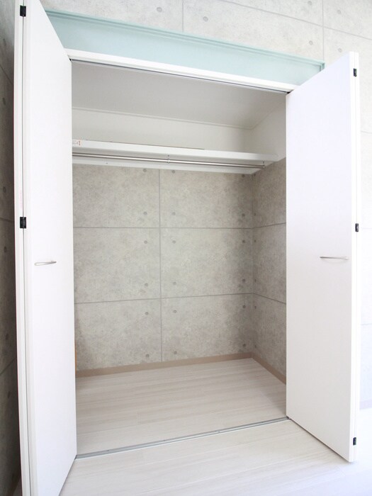 物件内観写真11　(収納)