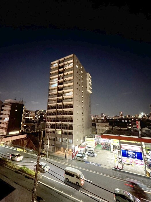 物件内観写真18　(室内からの展望)