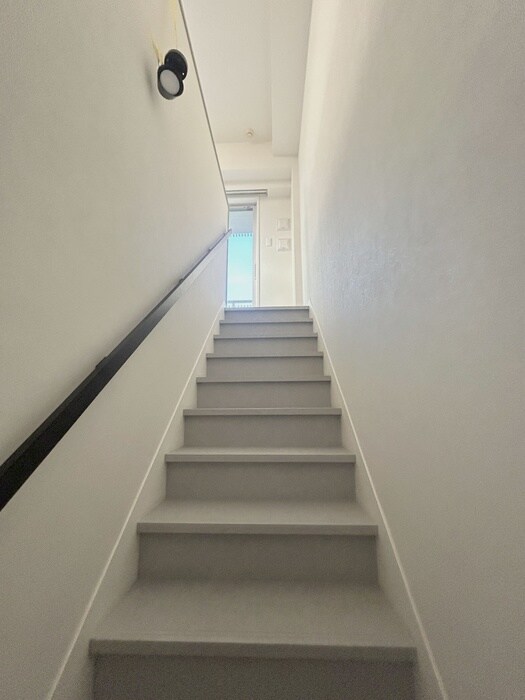 物件内観写真12　(廊下)