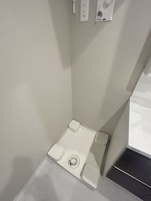 物件内観写真18　(洗濯機置場)