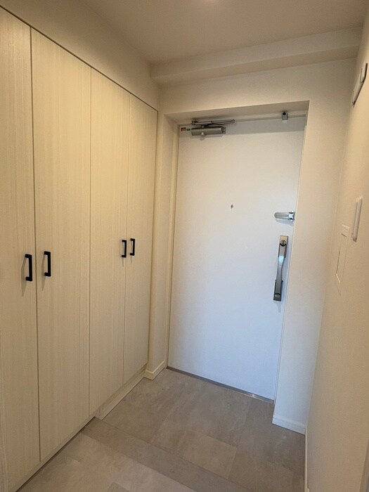 物件内観写真18　(玄関)