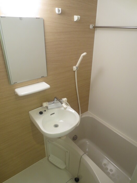 物件内観写真13　(バス／シャワールーム等)