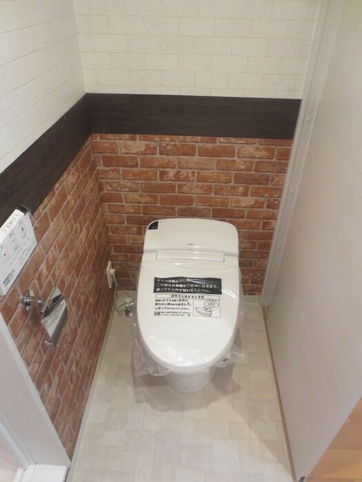 物件内観写真14　(トイレ)