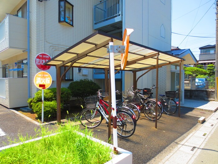 物件外観写真6　(駐輪場)