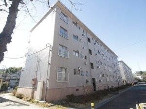 東本郷団地３号棟（334）外観写真