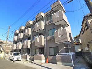 ドゥ・セナクール外観写真