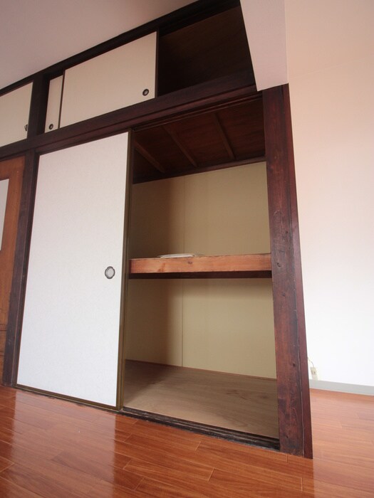 物件内観写真11　(収納)