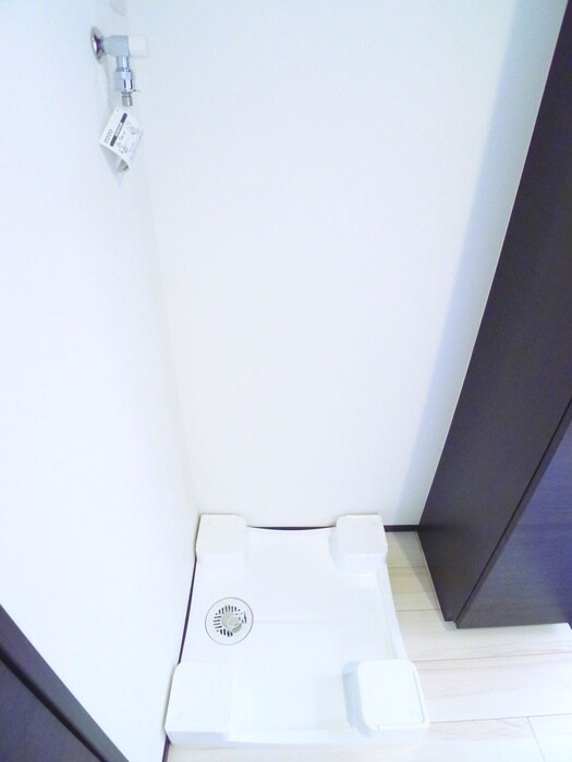 物件内観写真15　(洗濯機置場)