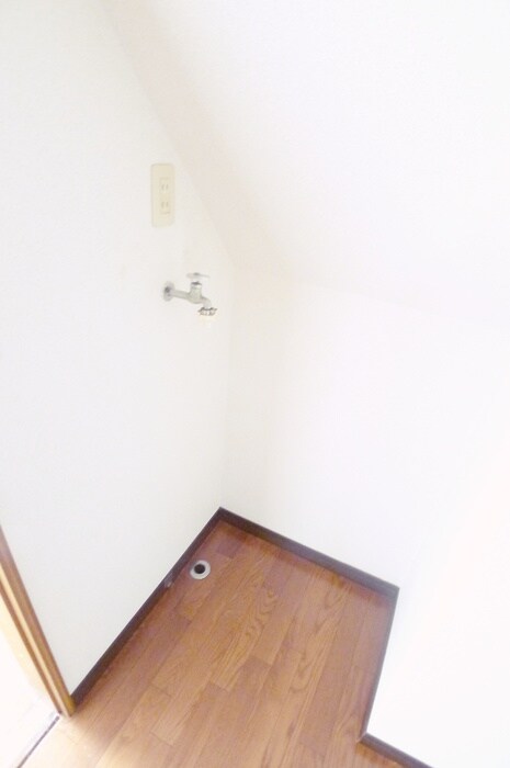 物件内観写真21　(洗濯機置場)