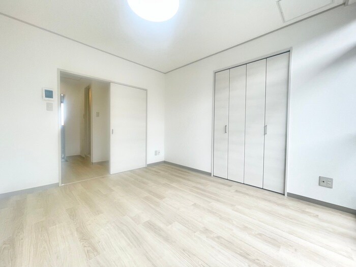 物件内観写真9　(居室)