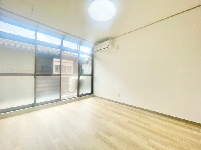 物件内観写真10　(居室)