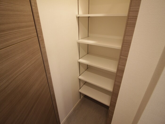 物件内観写真10　(靴箱)