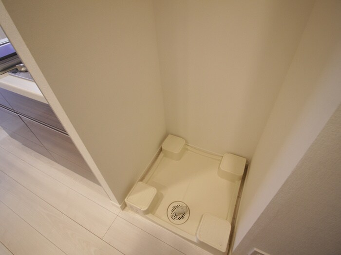 物件内観写真11　(洗濯機置場)