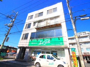 高橋ビル外観写真