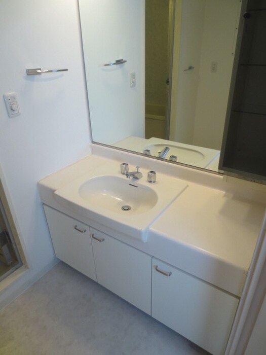 物件内観写真6　(洗面)