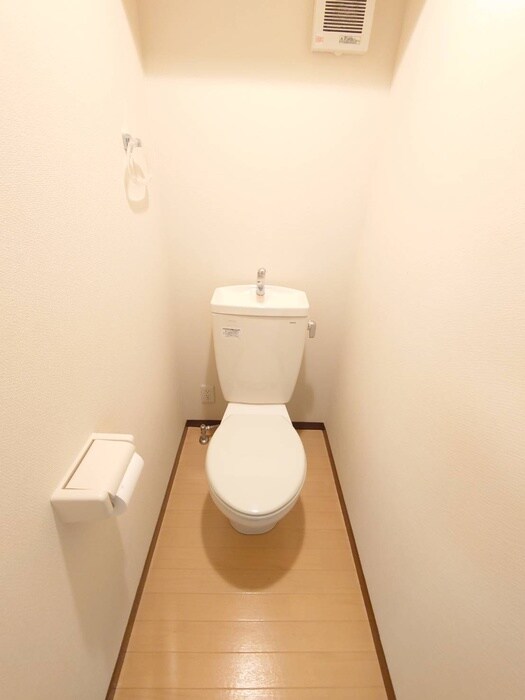 物件内観写真14　(トイレ)