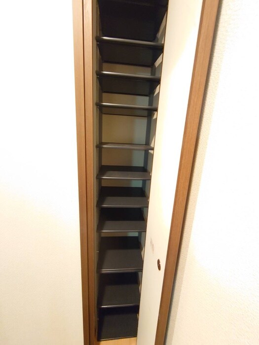 物件内観写真16　(靴箱)