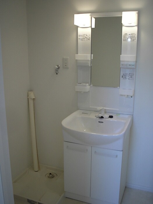 物件内観写真11　(洗面)