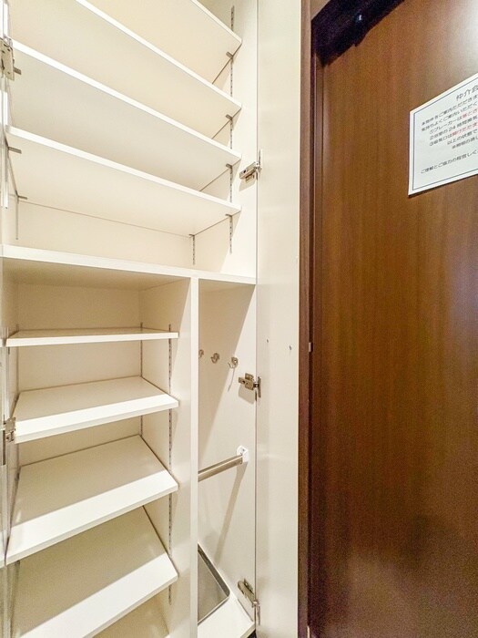 物件内観写真20　(靴箱)