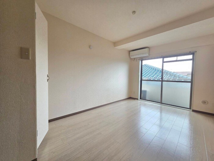 物件内観写真18　(居室)