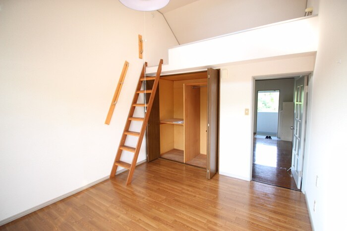 物件内観写真19　(居室)