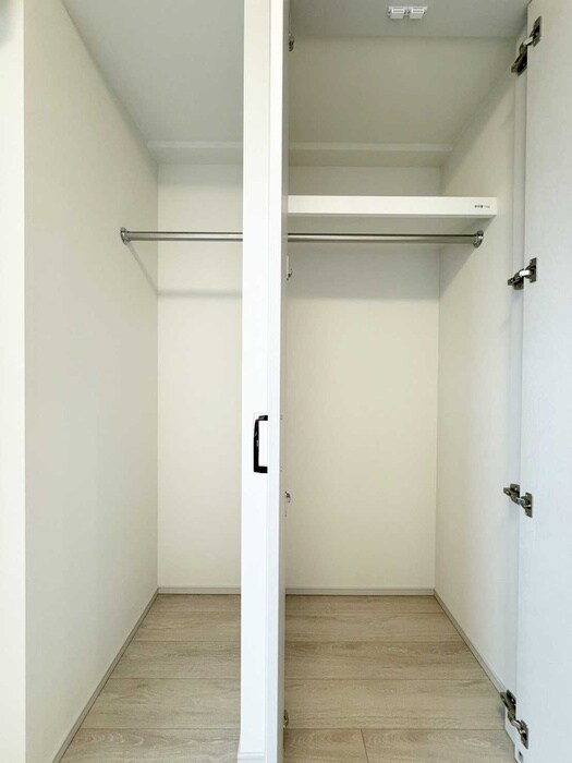 物件内観写真15　(収納)