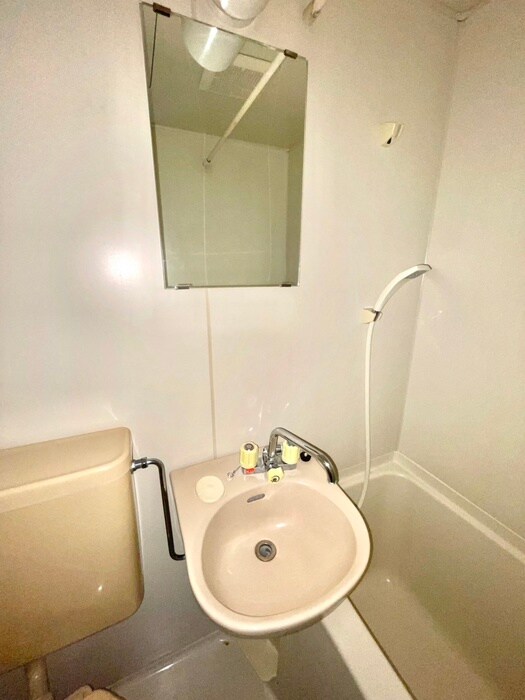 物件内観写真13　(洗面)