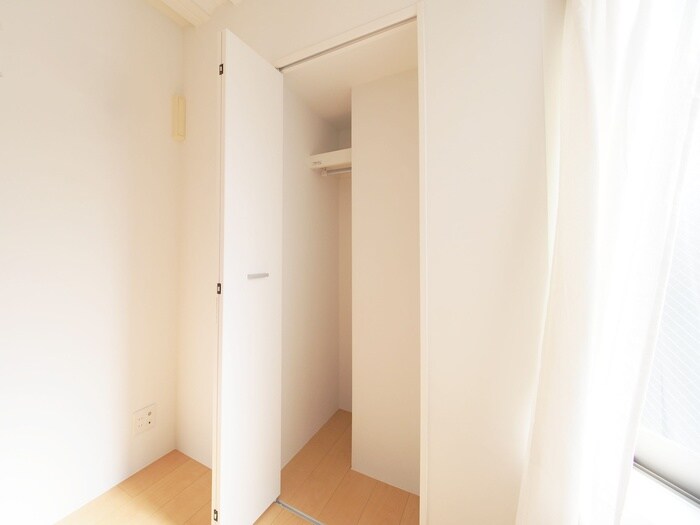 物件内観写真10　(収納)