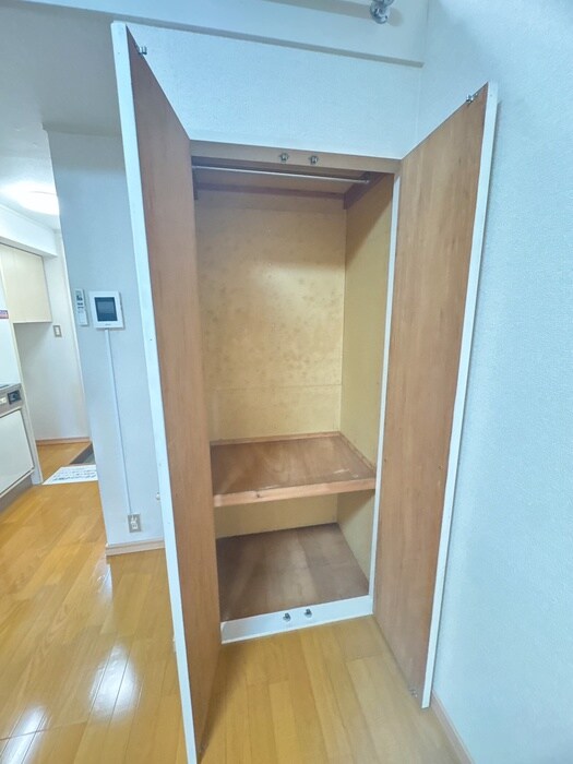 物件内観写真15　(収納)