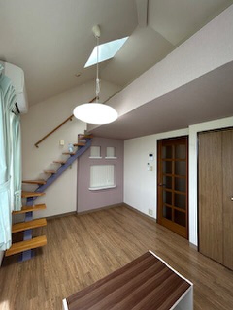 物件内観写真5　(居室)