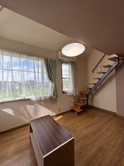 物件内観写真6　(居室)