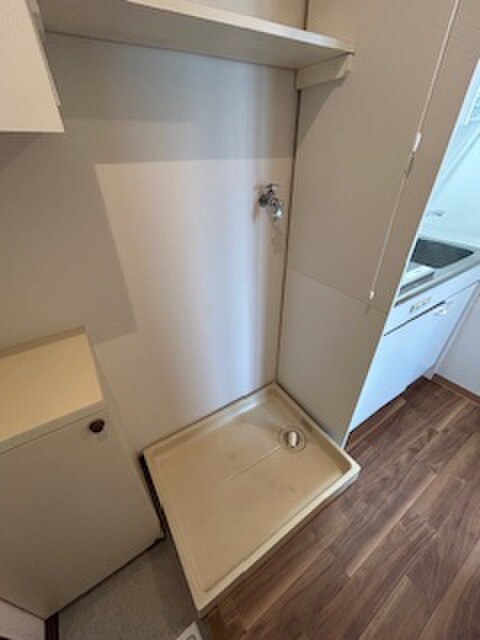 物件内観写真15　(洗濯機置場)