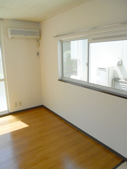 物件内観写真15　(居室)