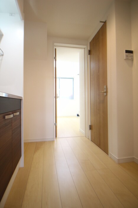 物件内観写真21　(廊下)