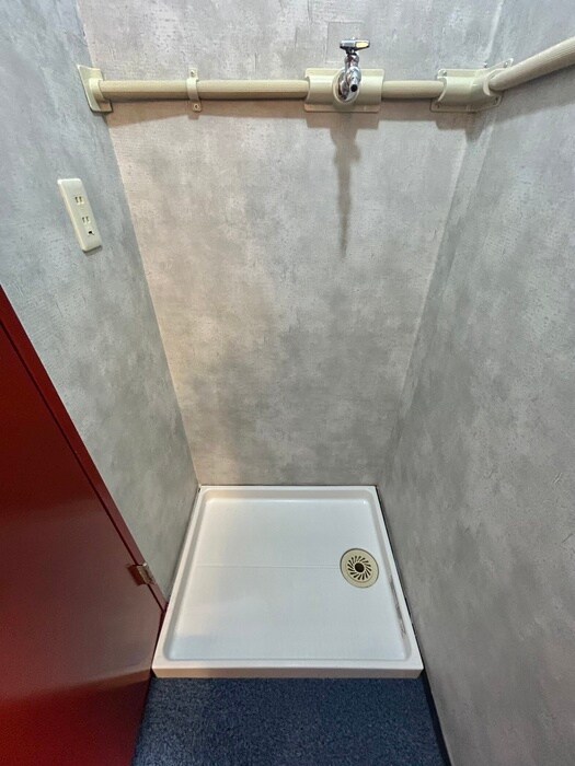 物件内観写真11　(洗濯機置場)