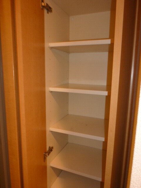 物件内観写真13　(靴箱)