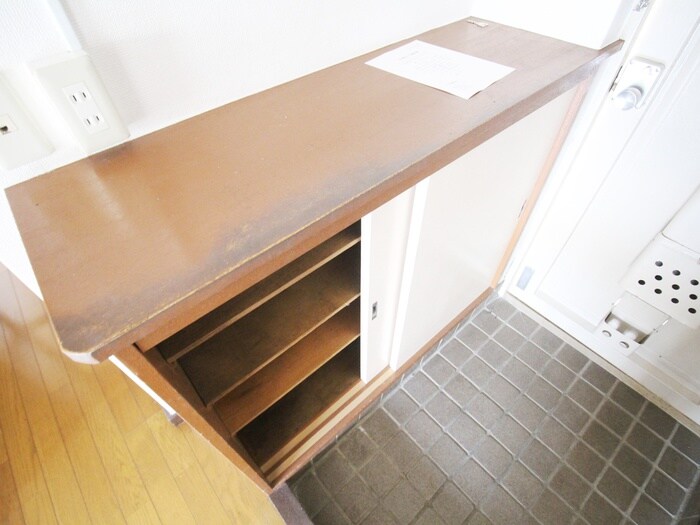 物件内観写真18　(靴箱)