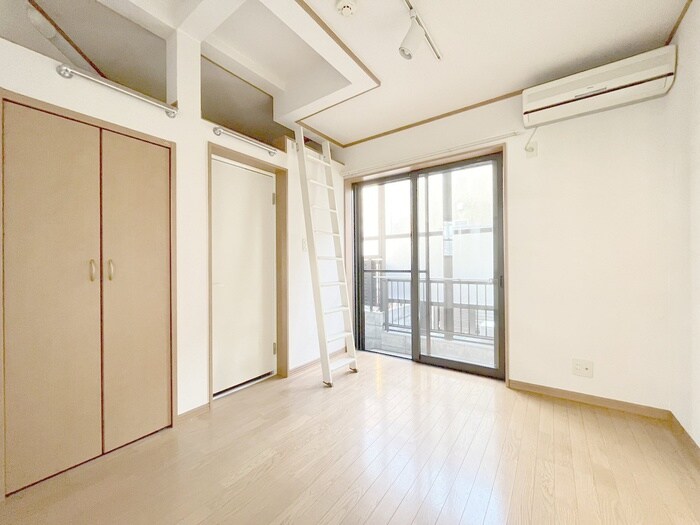 物件内観写真8　(居室)