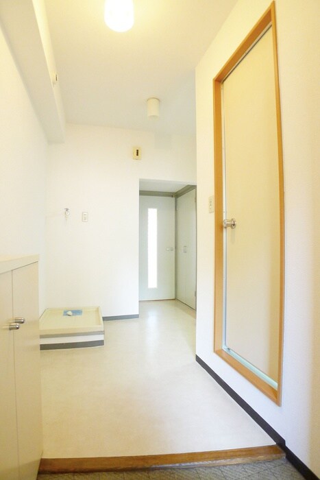 物件内観写真14　(廊下)