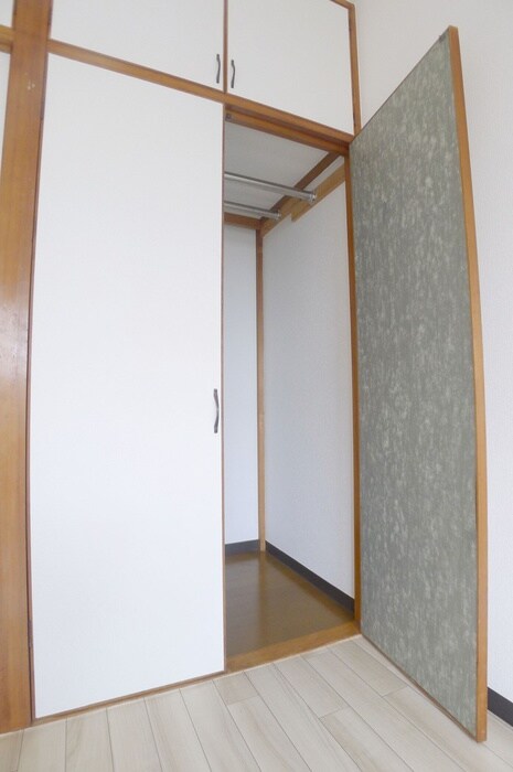 物件内観写真15　(収納)
