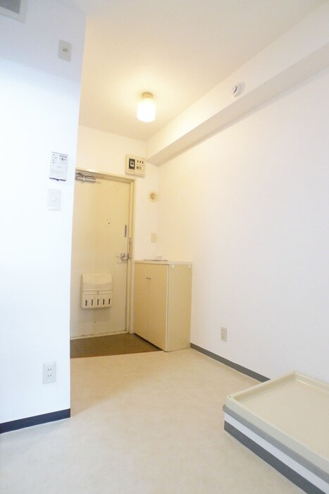 物件内観写真20　(廊下)