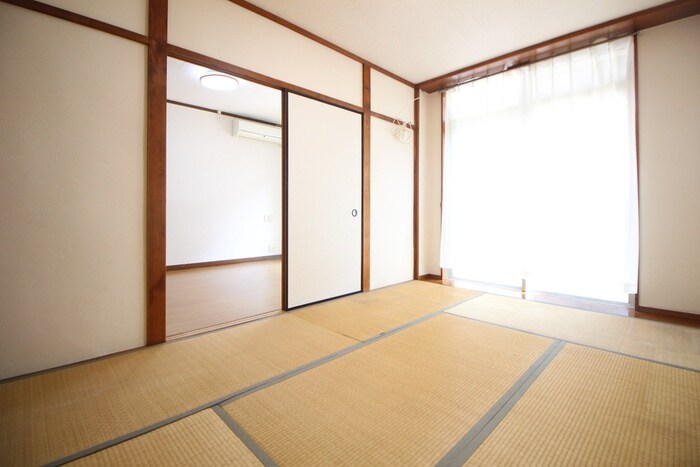 物件内観写真9　(居室)