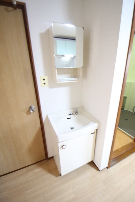 物件内観写真13　(洗面)