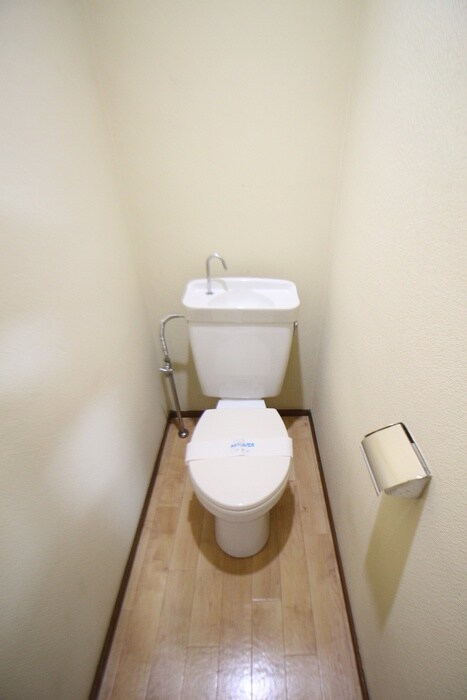 物件内観写真14　(トイレ)