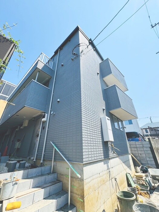 物件外観写真5　(エントランス部分)