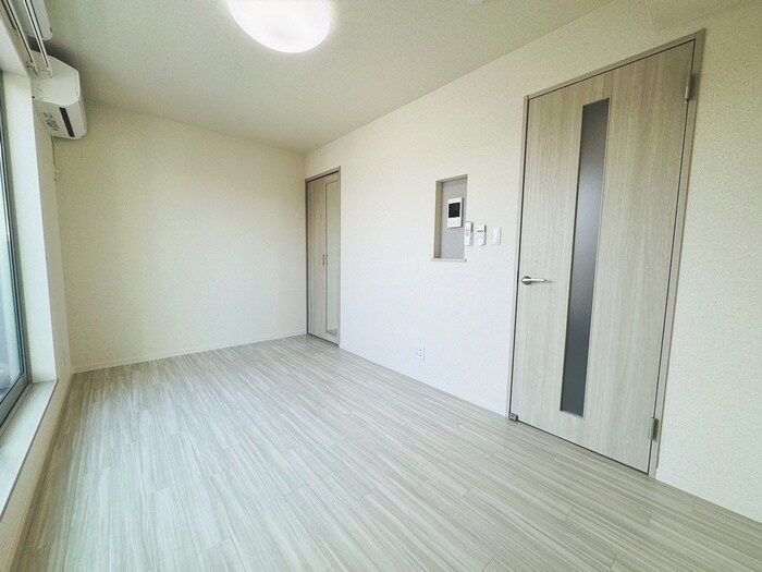 物件内観写真10　(居室)