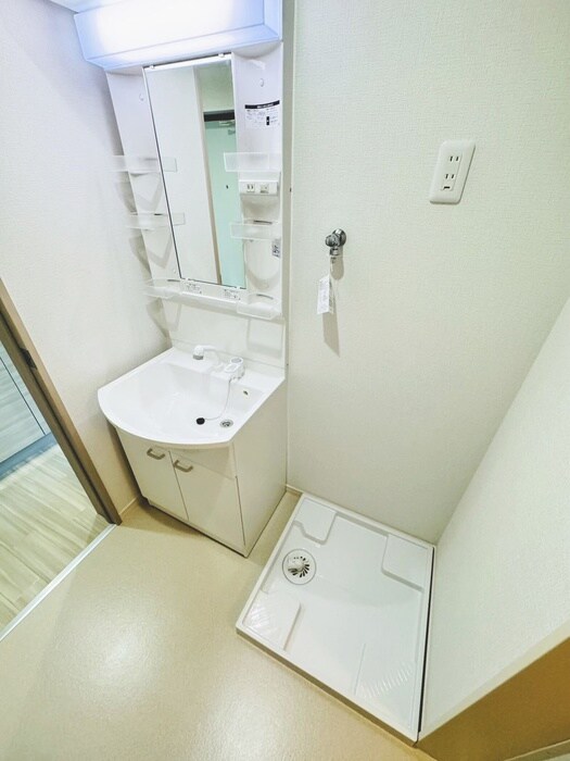 物件内観写真17　(洗濯機置場)