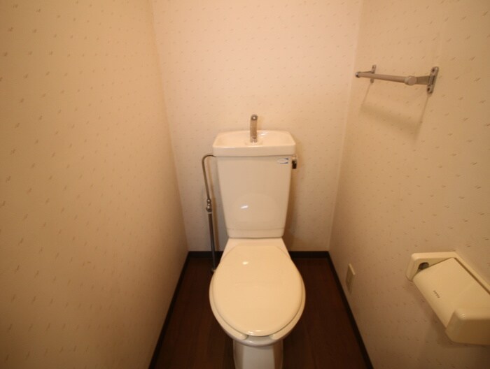 物件内観写真14　(トイレ)